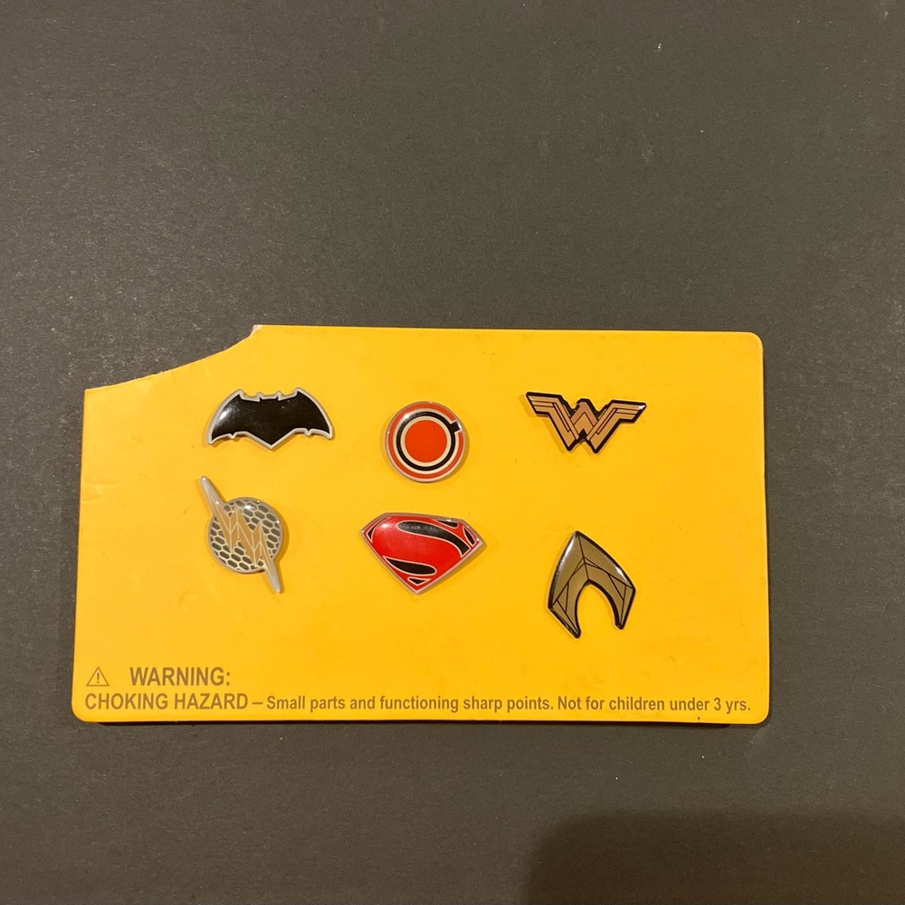 DC Justice League Metal Pin Set.